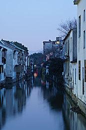 粉丝用虚幻5重制《生化危机》斯宾塞洋馆 更恐怖了